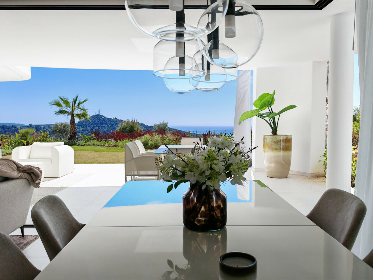 FOR SALE 🏡 Elegant Ground Floor Apartment with Private Garden – Palo Alto, Marbella