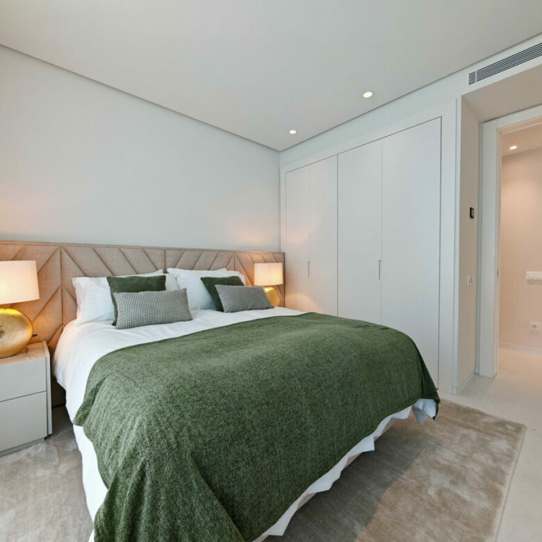 FOR SALE 🏡 Elegant Ground Floor Apartment with Private Garden – Palo Alto, Marbella