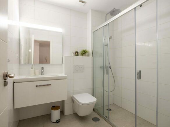 FOR SALE 🏡 Apartment with Tourist Licence – La Maestranza, Nueva Andalucía, Marbella
