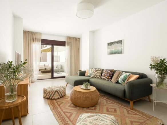 FOR SALE 🏡 Apartment with Tourist Licence – La Maestranza, Nueva Andalucía, Marbella
