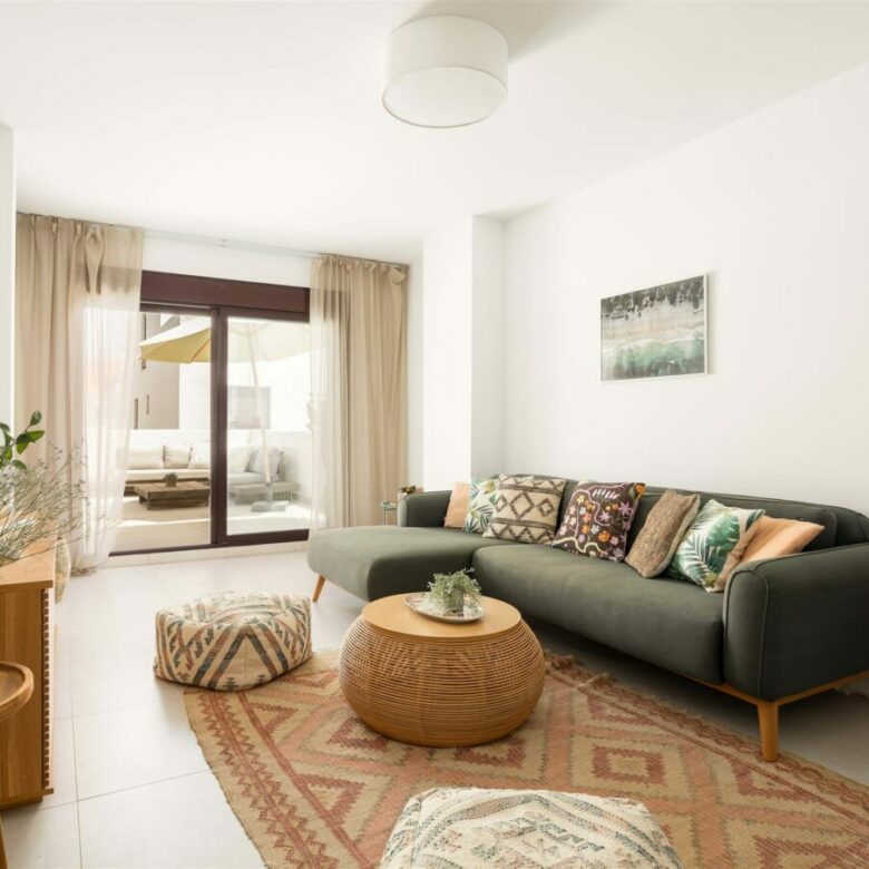 FOR SALE 🏡 Apartment with Tourist Licence – La Maestranza, Nueva Andalucía, Marbella