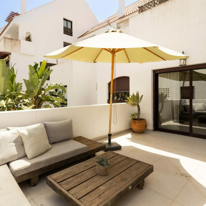 FOR SALE 🏡 Apartment with Tourist Licence – La Maestranza, Nueva Andalucía, Marbella