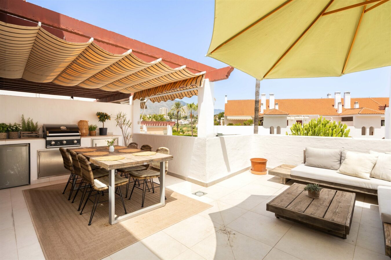 FOR SALE 🏡 Apartment with Tourist Licence – La Maestranza, Nueva Andalucía, Marbella