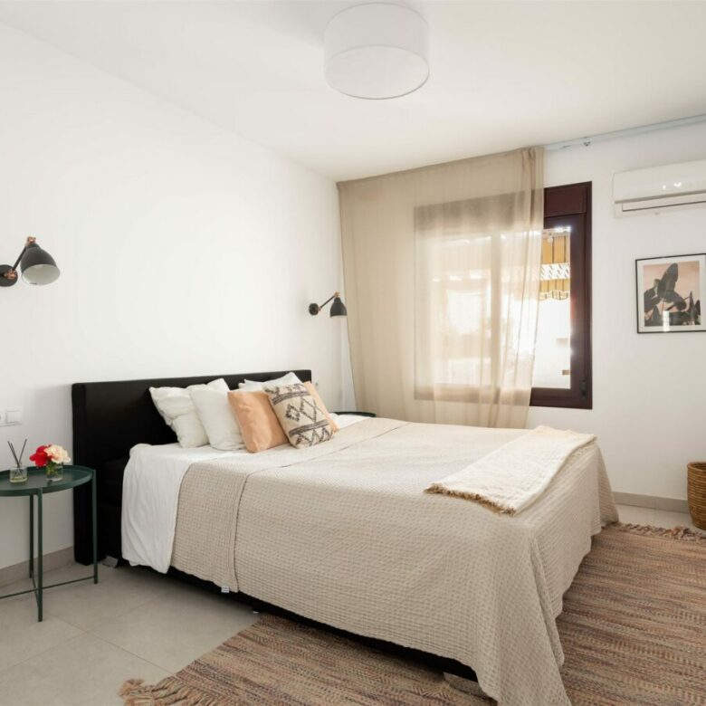 FOR SALE 🏡 Apartment with Tourist Licence – La Maestranza, Nueva Andalucía, Marbella