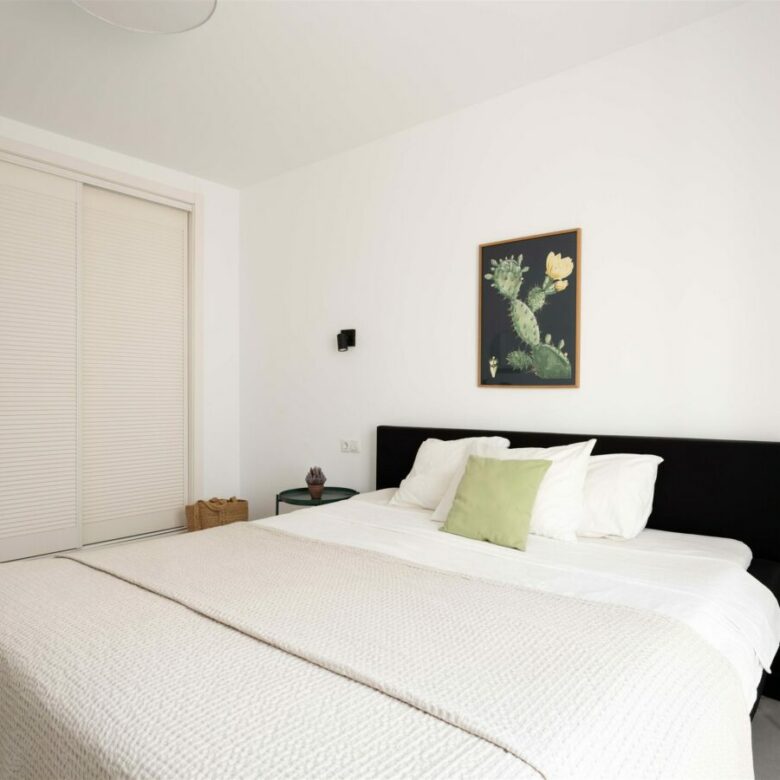 FOR SALE 🏡 Apartment with Tourist Licence – La Maestranza, Nueva Andalucía, Marbella