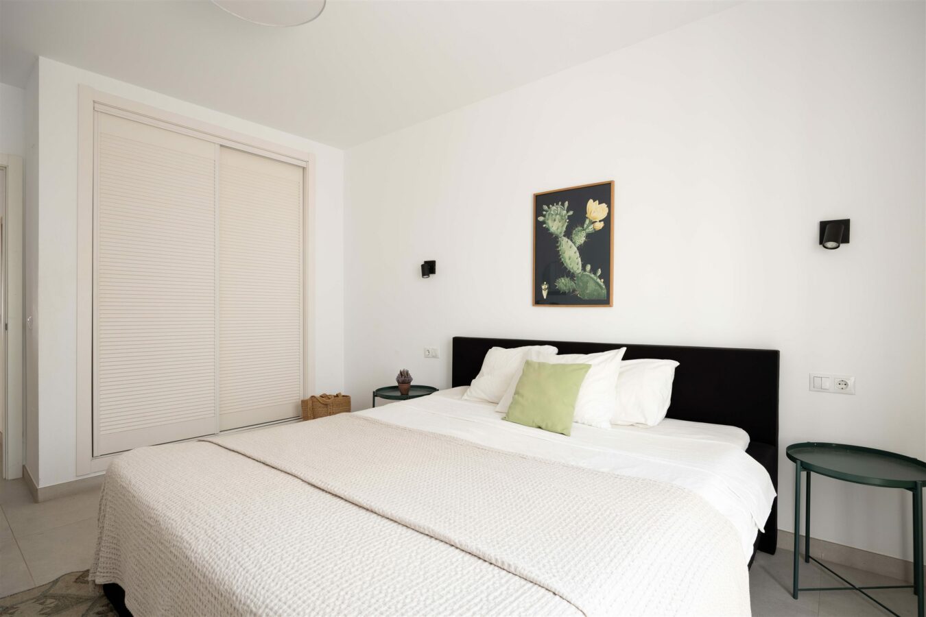 FOR SALE 🏡 Apartment with Tourist Licence – La Maestranza, Nueva Andalucía, Marbella