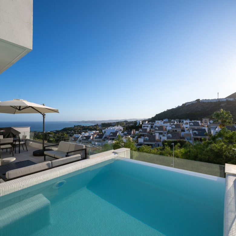 FOR SALE 🏡 Elegant 4 Bedroom Villa – Benalmádena Pueblo, Benalmádena