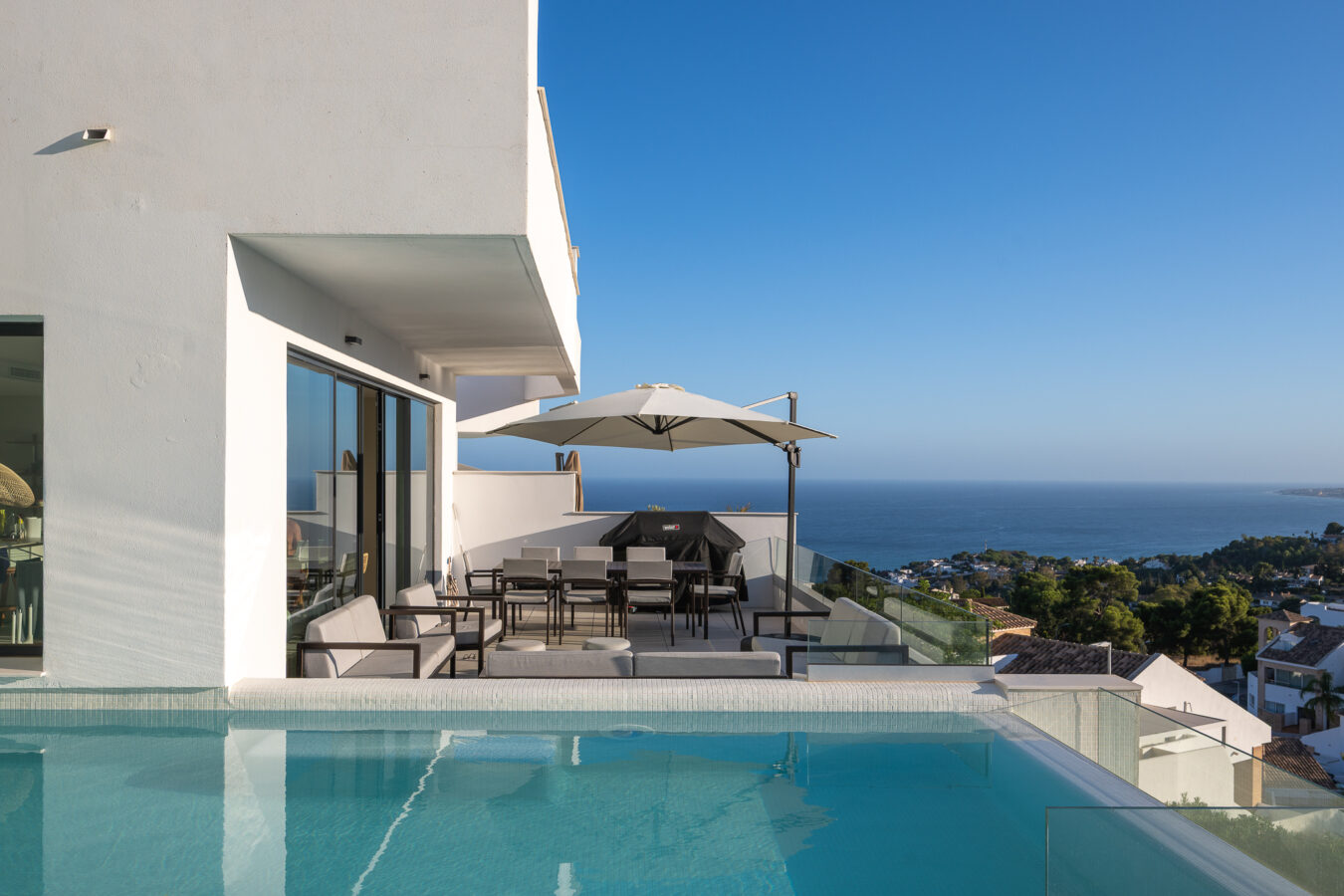 FOR SALE 🏡 Elegant 4 Bedroom Villa – Benalmádena Pueblo, Benalmádena