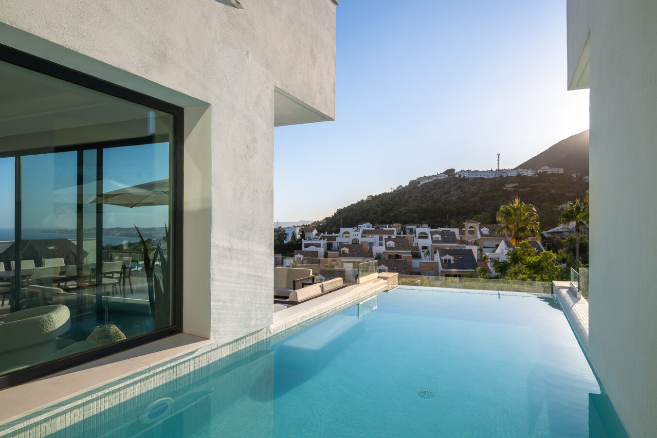 FOR SALE 🏡 Elegant 4 Bedroom Villa – Benalmádena Pueblo, Benalmádena