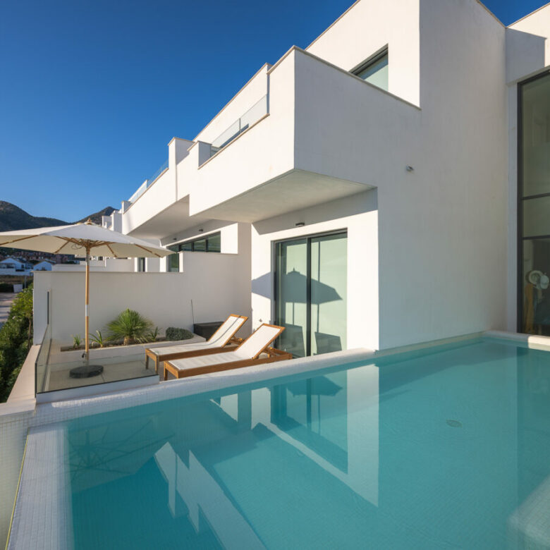 FOR SALE 🏡 Elegant 4 Bedroom Villa – Benalmádena Pueblo, Benalmádena