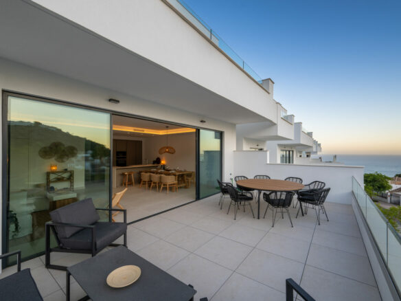 FOR SALE 🏡 Elegant 4 Bedroom Villa – Benalmádena Pueblo, Benalmádena