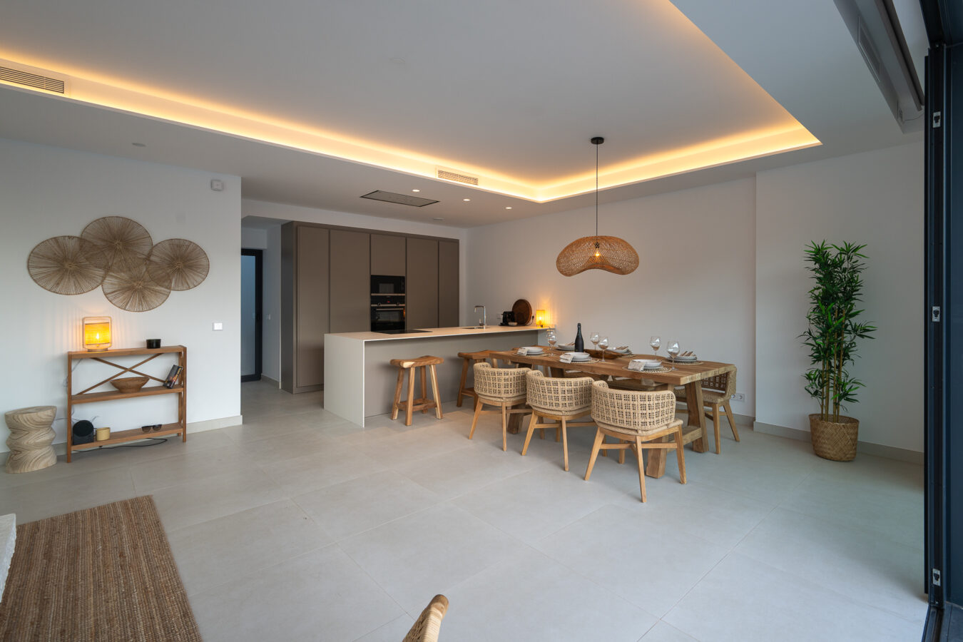 FOR SALE 🏡 Elegant 4 Bedroom Villa – Benalmádena Pueblo, Benalmádena