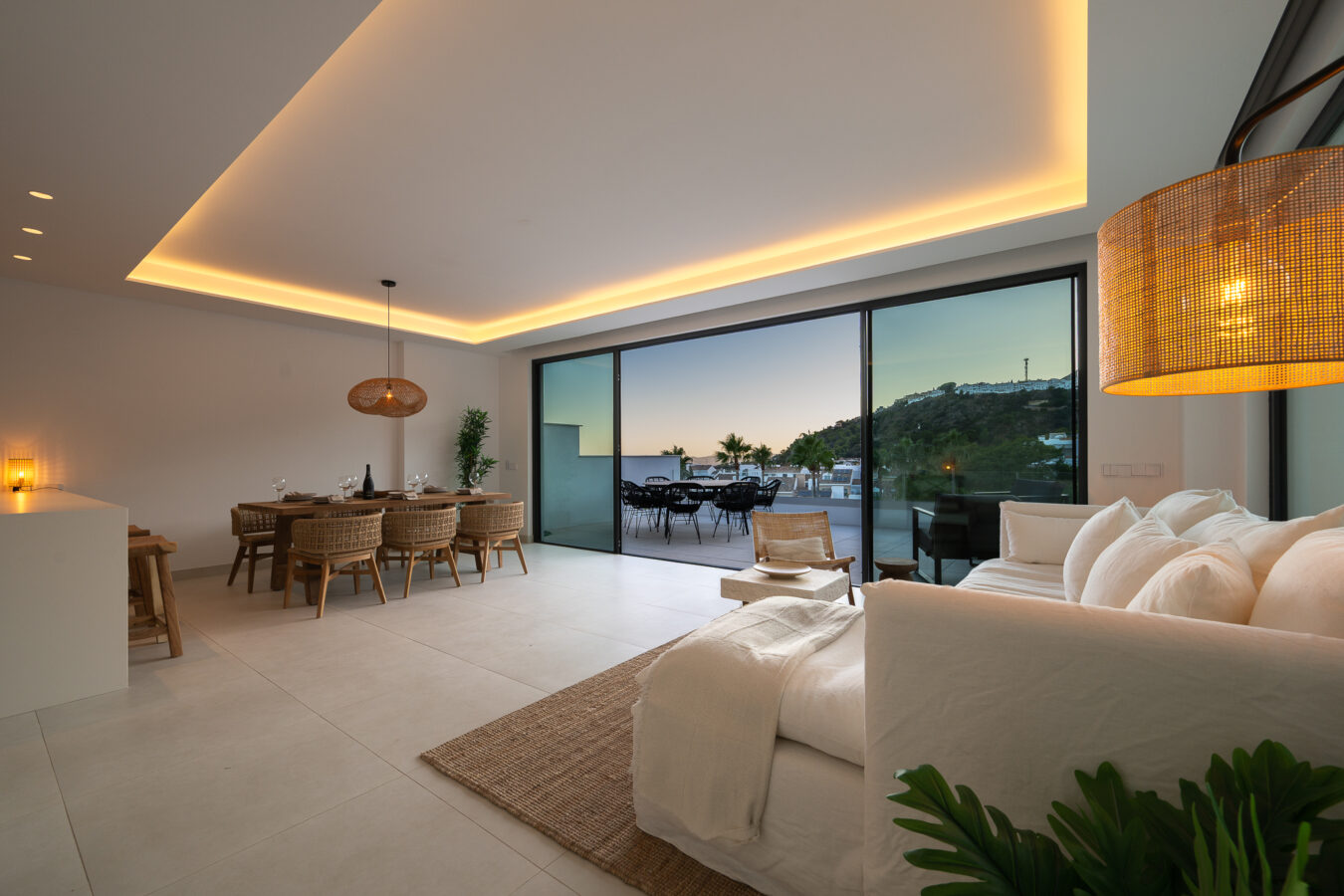 FOR SALE 🏡 Elegant 4 Bedroom Villa – Benalmádena Pueblo, Benalmádena