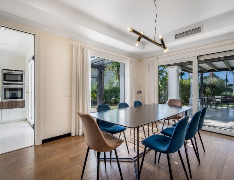 FOR SALE 🏡 Renovation Villa in Gated Community – Las Lomas de Magna Marbella, Golden Mile