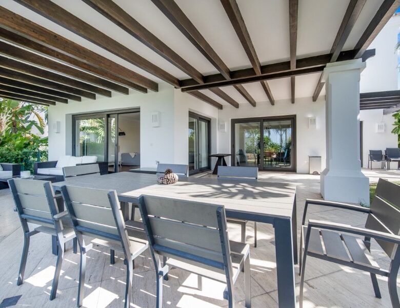 FOR SALE 🏡 Renovation Villa in Gated Community – Las Lomas de Magna Marbella, Golden Mile