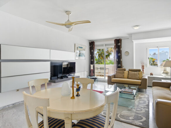 FOR SALE 🏡 South Facing Duplex Penthouse – Marbella Real, Golden Mile, Marbella
