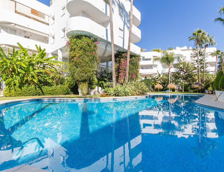 FOR SALE 🏡 South Facing Duplex Penthouse – Marbella Real, Golden Mile, Marbella