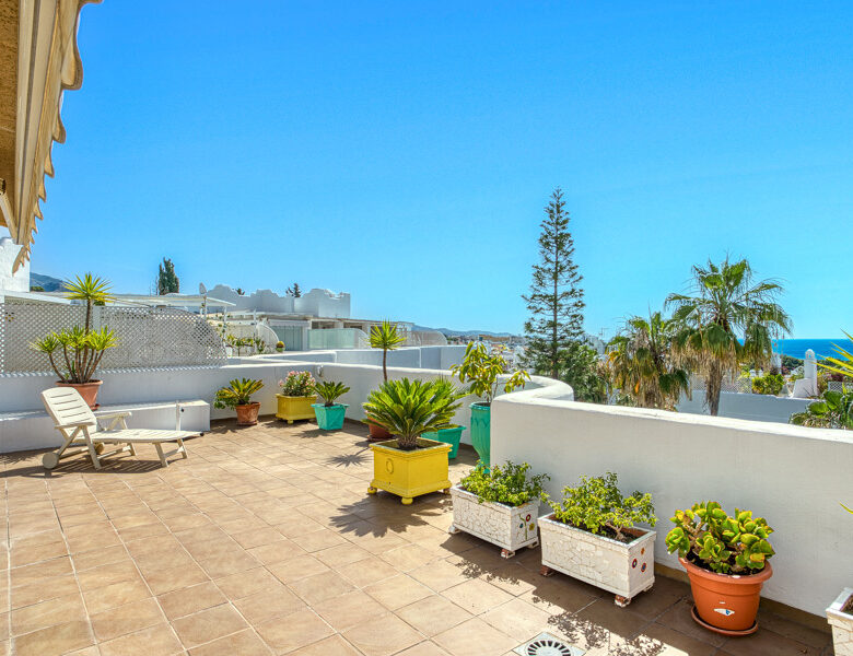 FOR SALE 🏡 South Facing Duplex Penthouse – Marbella Real, Golden Mile, Marbella