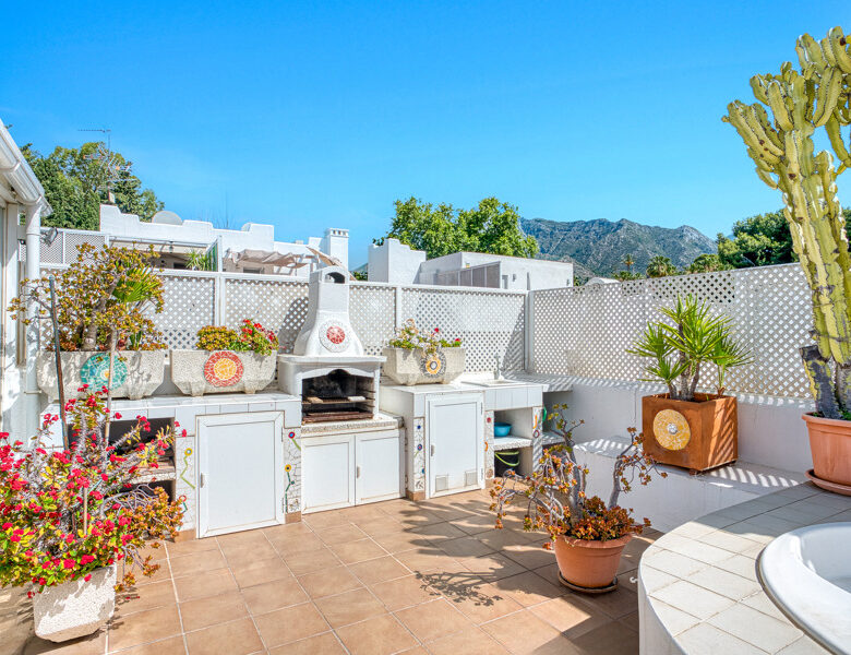 FOR SALE 🏡 South Facing Duplex Penthouse – Marbella Real, Golden Mile, Marbella