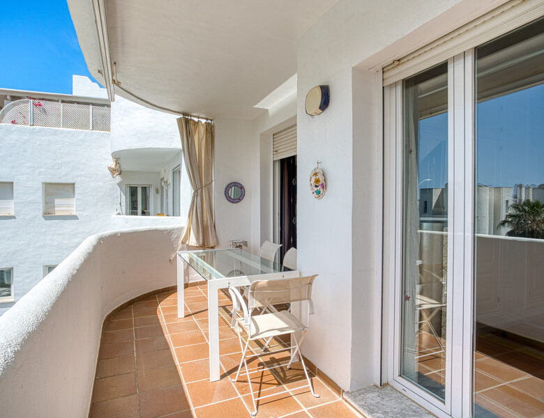FOR SALE 🏡 South Facing Duplex Penthouse – Marbella Real, Golden Mile, Marbella