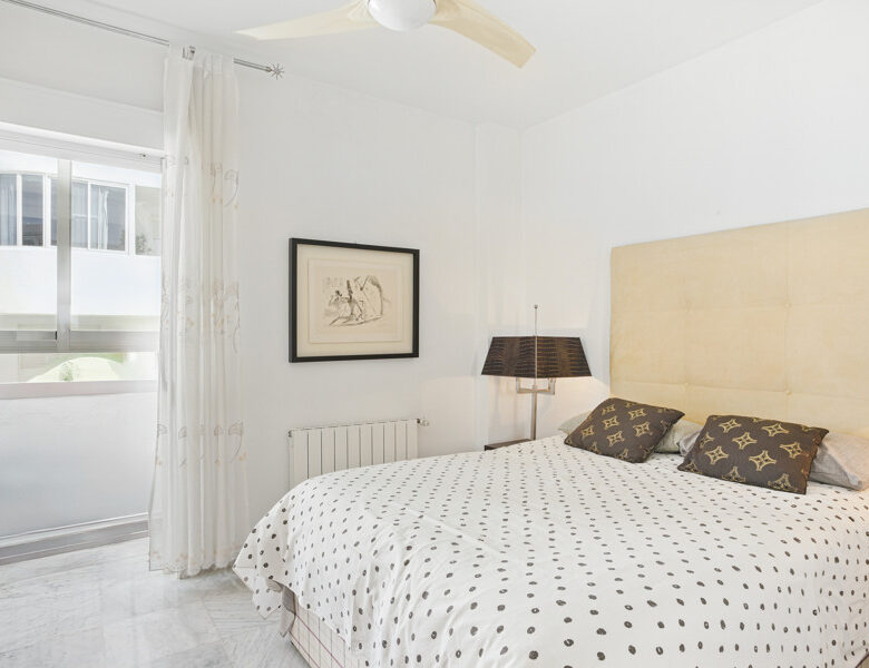 FOR SALE 🏡 South Facing Duplex Penthouse – Marbella Real, Golden Mile, Marbella