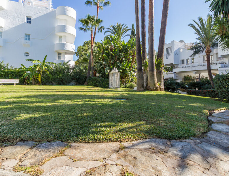 FOR SALE 🏡 South Facing Duplex Penthouse – Marbella Real, Golden Mile, Marbella