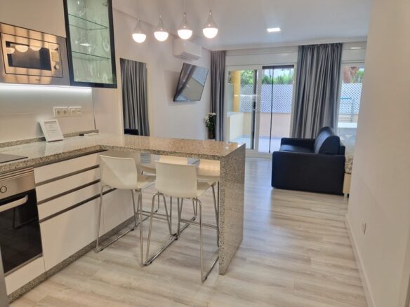 FOR SALE 🏡 Renovated Beachfront Studio next to Nikki Beach – Romano Playa, Elviria, Marbella