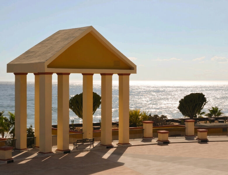 FOR SALE 🏡 Renovated Beachfront Studio next to Nikki Beach – Romano Playa, Elviria, Marbella