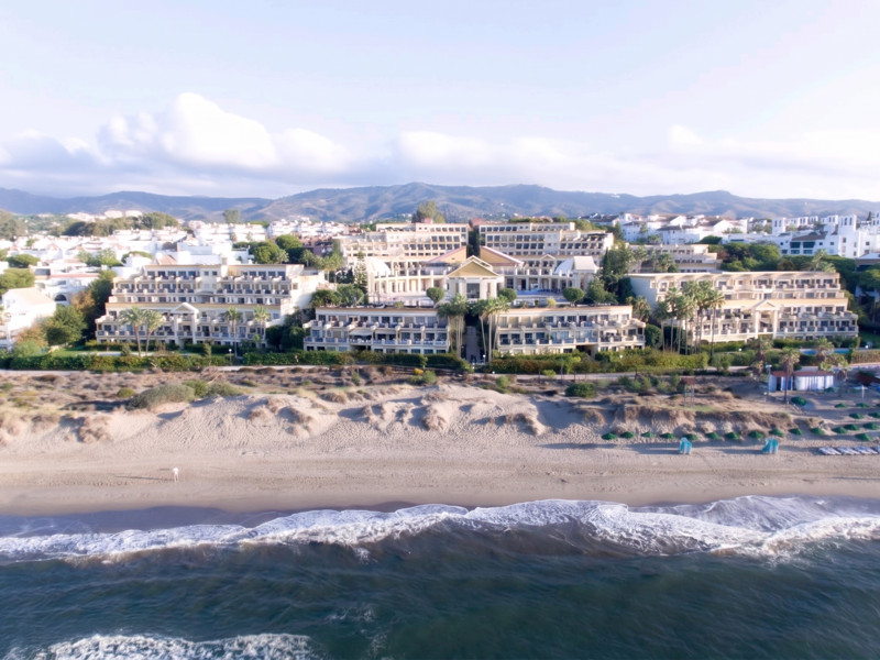 FOR SALE 🏡 Renovated Beachfront Studio next to Nikki Beach – Romano Playa, Elviria, Marbella