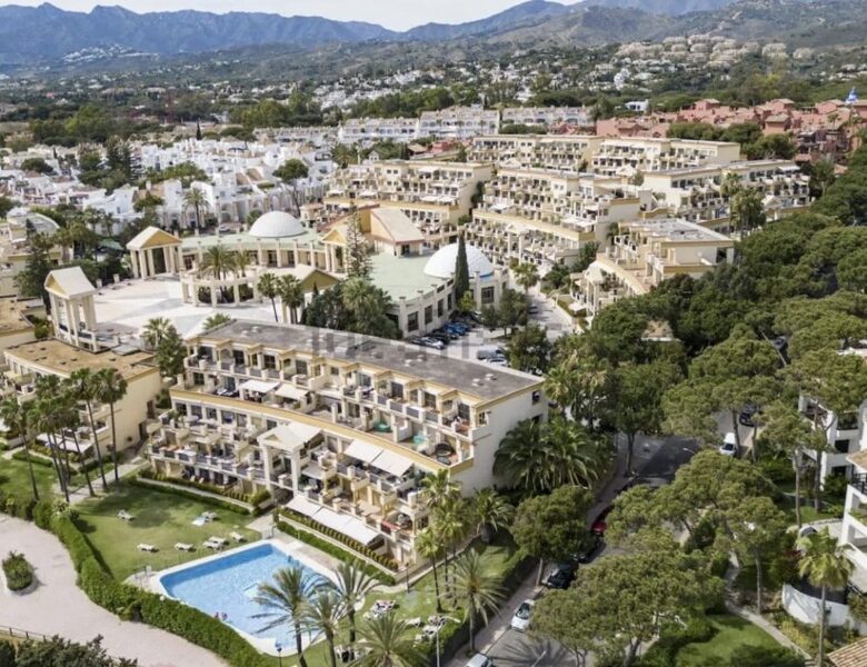FOR SALE 🏡 Renovated Beachfront Studio next to Nikki Beach – Romano Playa, Elviria, Marbella