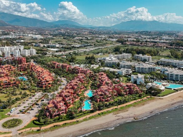 FOR SALE 🏡 Menara Beach Duplex Penthouse – Estepona East, Estepona