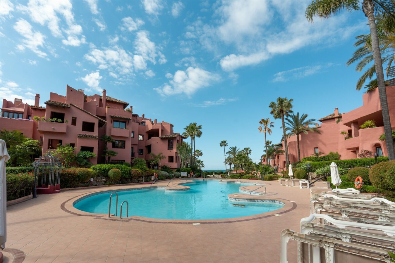 FOR SALE 🏡 Menara Beach Duplex Penthouse – Estepona East, Estepona