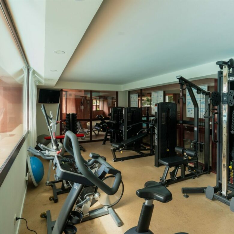 FOR SALE 🏡 Menara Beach Duplex Penthouse – Estepona East, Estepona
