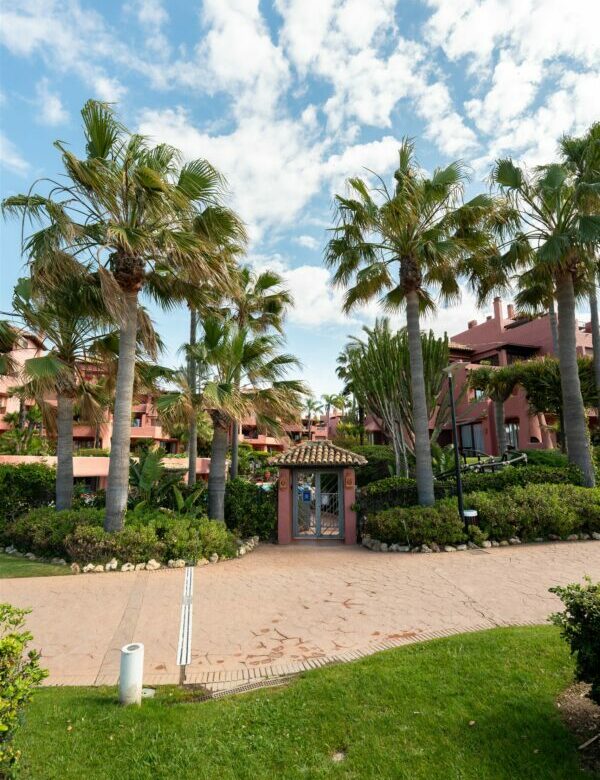 FOR SALE 🏡 Menara Beach Duplex Penthouse – Estepona East, Estepona