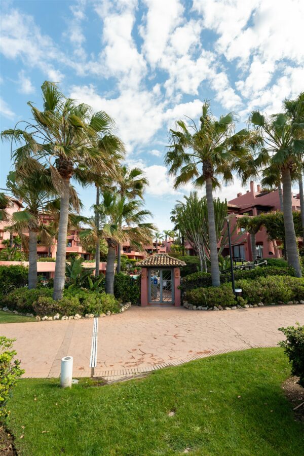 FOR SALE 🏡 Menara Beach Duplex Penthouse – Estepona East, Estepona