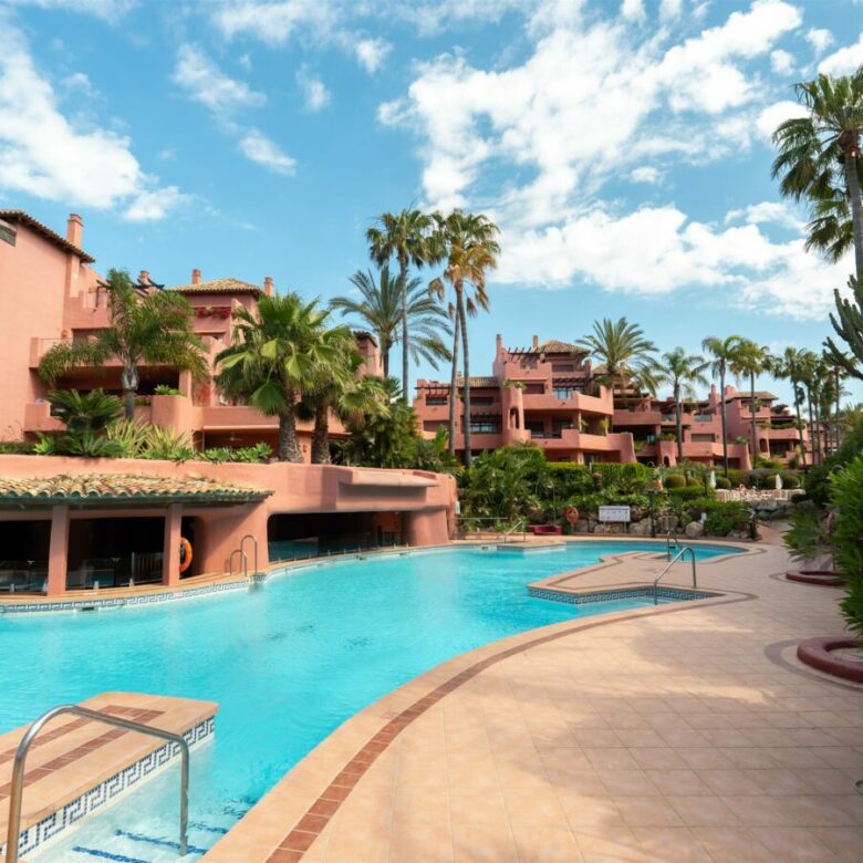 FOR SALE 🏡 Menara Beach Duplex Penthouse – Estepona East, Estepona