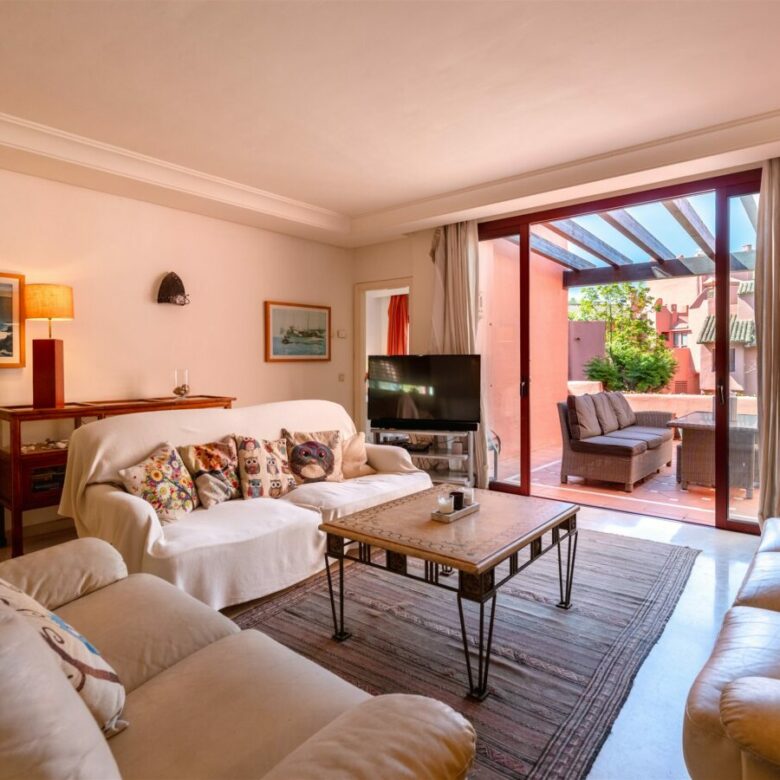 FOR SALE 🏡 Menara Beach Duplex Penthouse – Estepona East, Estepona