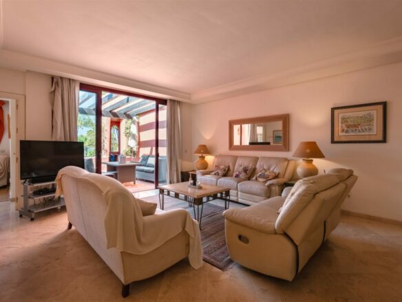 FOR SALE 🏡 Menara Beach Duplex Penthouse – Estepona East, Estepona