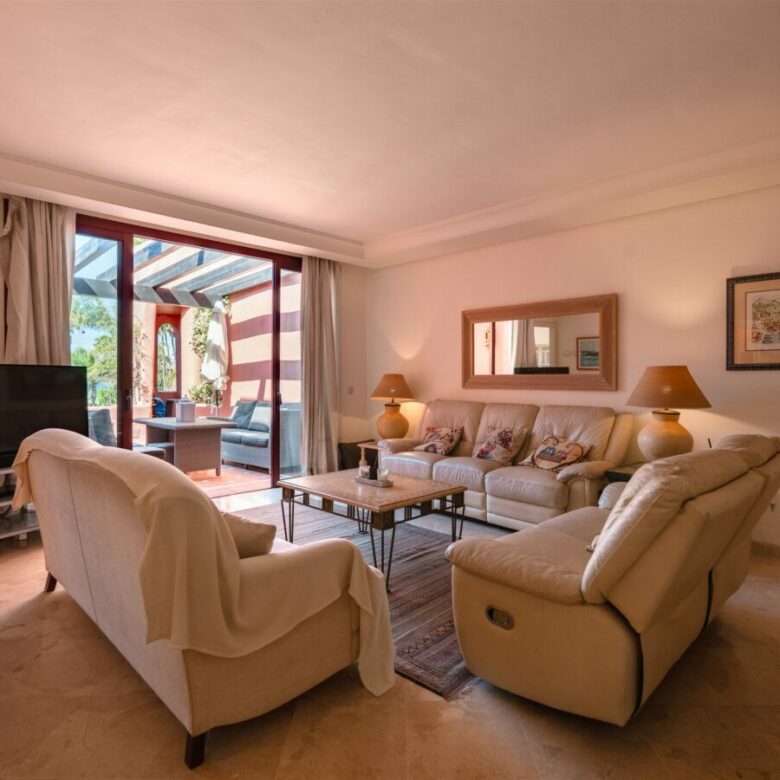 FOR SALE 🏡 Menara Beach Duplex Penthouse – Estepona East, Estepona