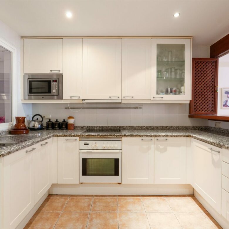 FOR SALE 🏡 Menara Beach Duplex Penthouse – Estepona East, Estepona