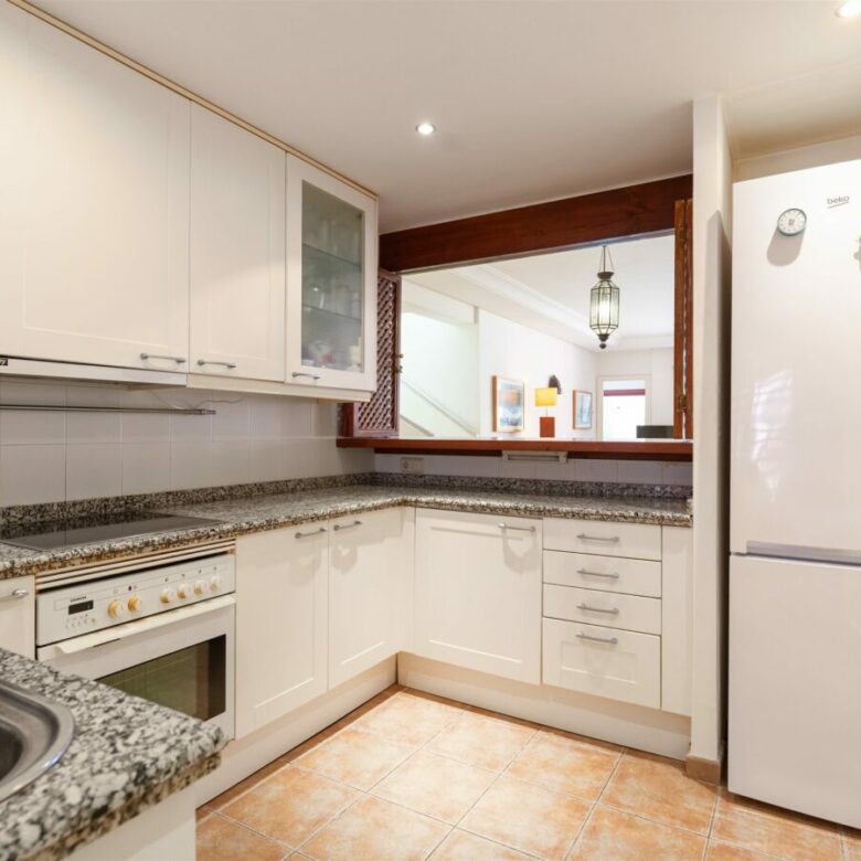 FOR SALE 🏡 Menara Beach Duplex Penthouse – Estepona East, Estepona