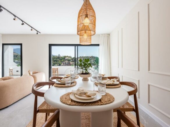 FOR SALE 🏡 Renovated Apartment with Golf Views – Mirador II, La Quinta, Benahavís