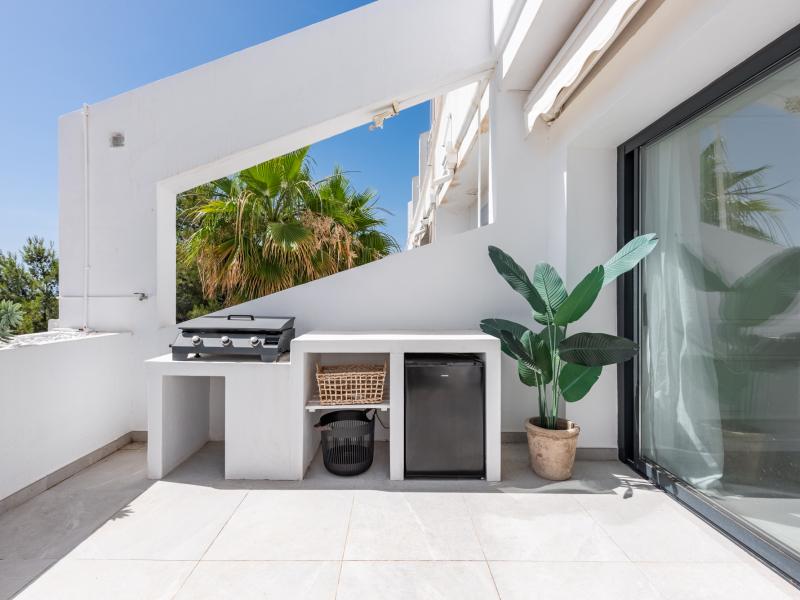 FOR SALE 🏡 Renovated Apartment with Golf Views – Mirador II, La Quinta, Benahavís