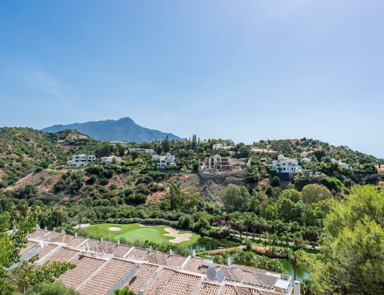 FOR SALE 🏡 Renovated Apartment with Golf Views – Mirador II, La Quinta, Benahavís