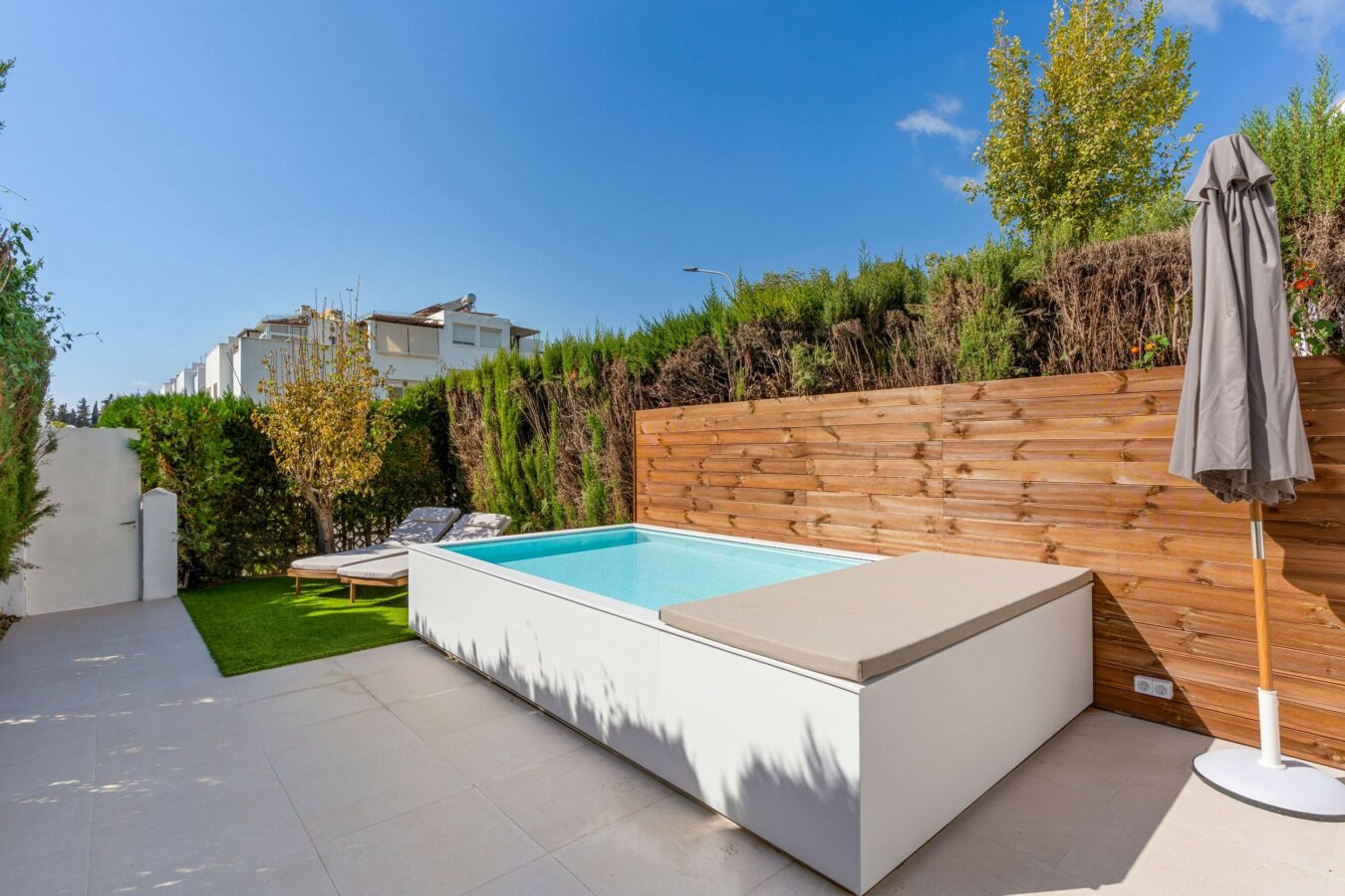 FOR SALE 🏡 Reduced 4 Bedroom Townhouse – Nagüeles, Golden Mile, Marbella