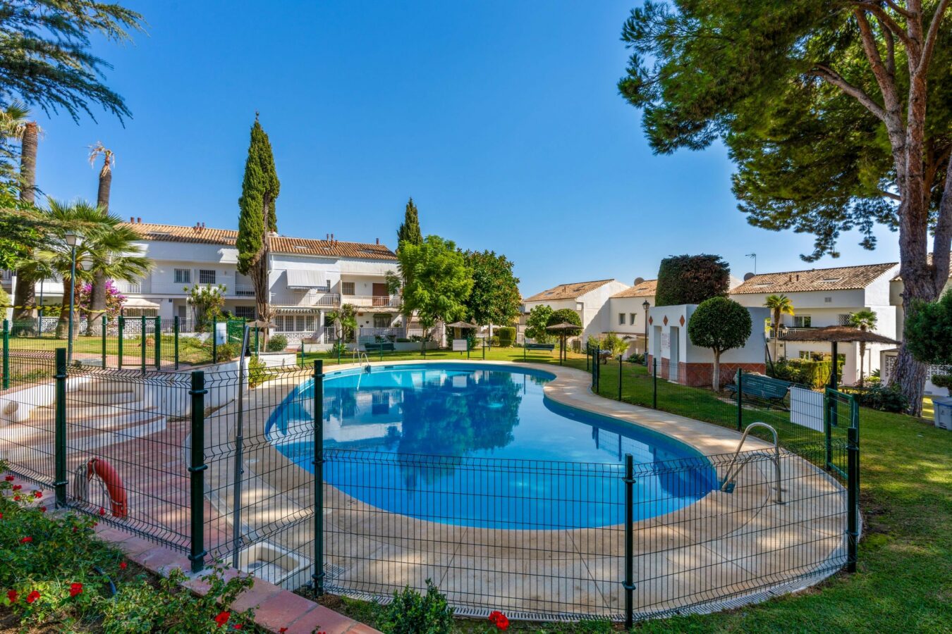 FOR SALE 🏡 Reduced 4 Bedroom Townhouse – Nagüeles, Golden Mile, Marbella
