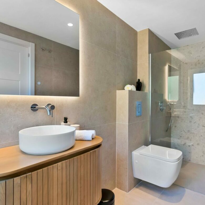 FOR SALE 🏡 Reduced 4 Bedroom Townhouse – Nagüeles, Golden Mile, Marbella