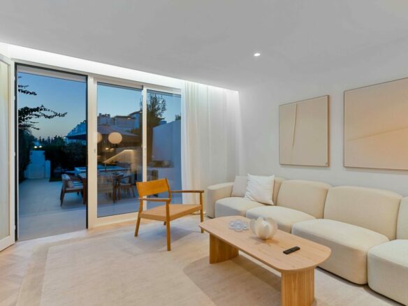 FOR SALE 🏡 Reduced 4 Bedroom Townhouse – Nagüeles, Golden Mile, Marbella