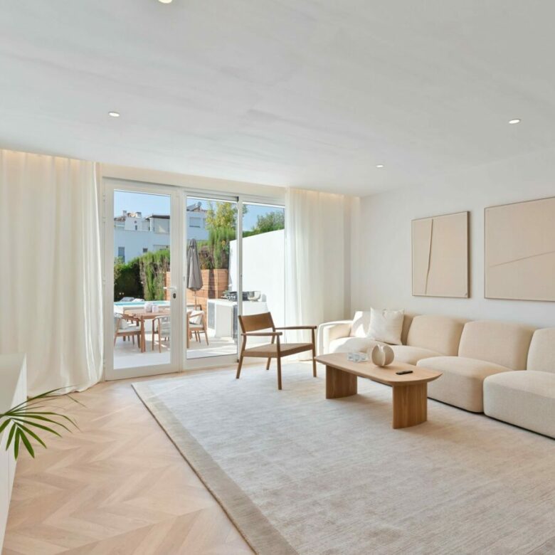 FOR SALE 🏡 Reduced 4 Bedroom Townhouse – Nagüeles, Golden Mile, Marbella
