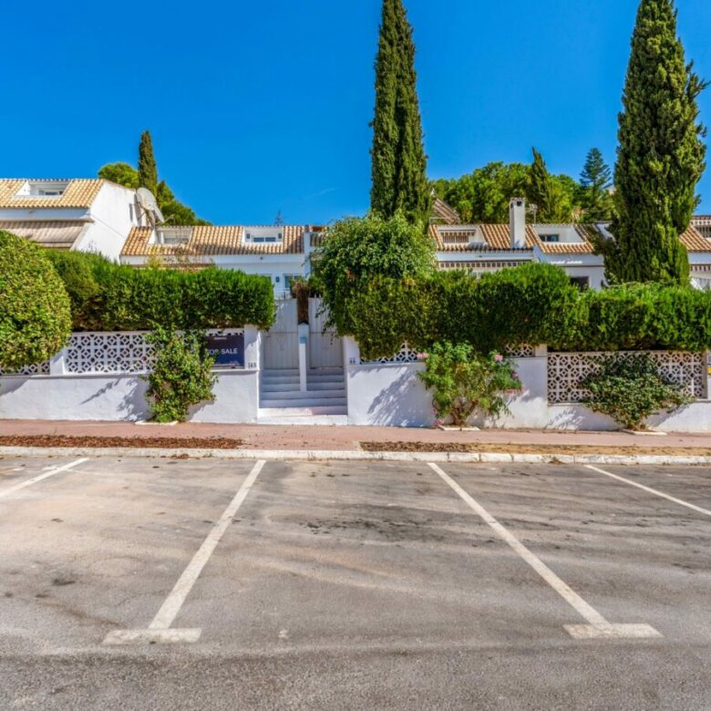 FOR SALE 🏡 Reduced 4 Bedroom Townhouse – Nagüeles, Golden Mile, Marbella